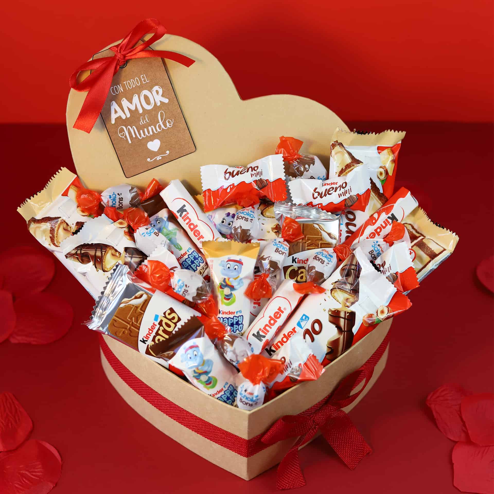 Caja de Corazón Kraft llena de chocolates Kinder Bueno.