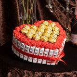 Surtido chocolates Kinder y Bombones Ferrero rocher en forma de corazón