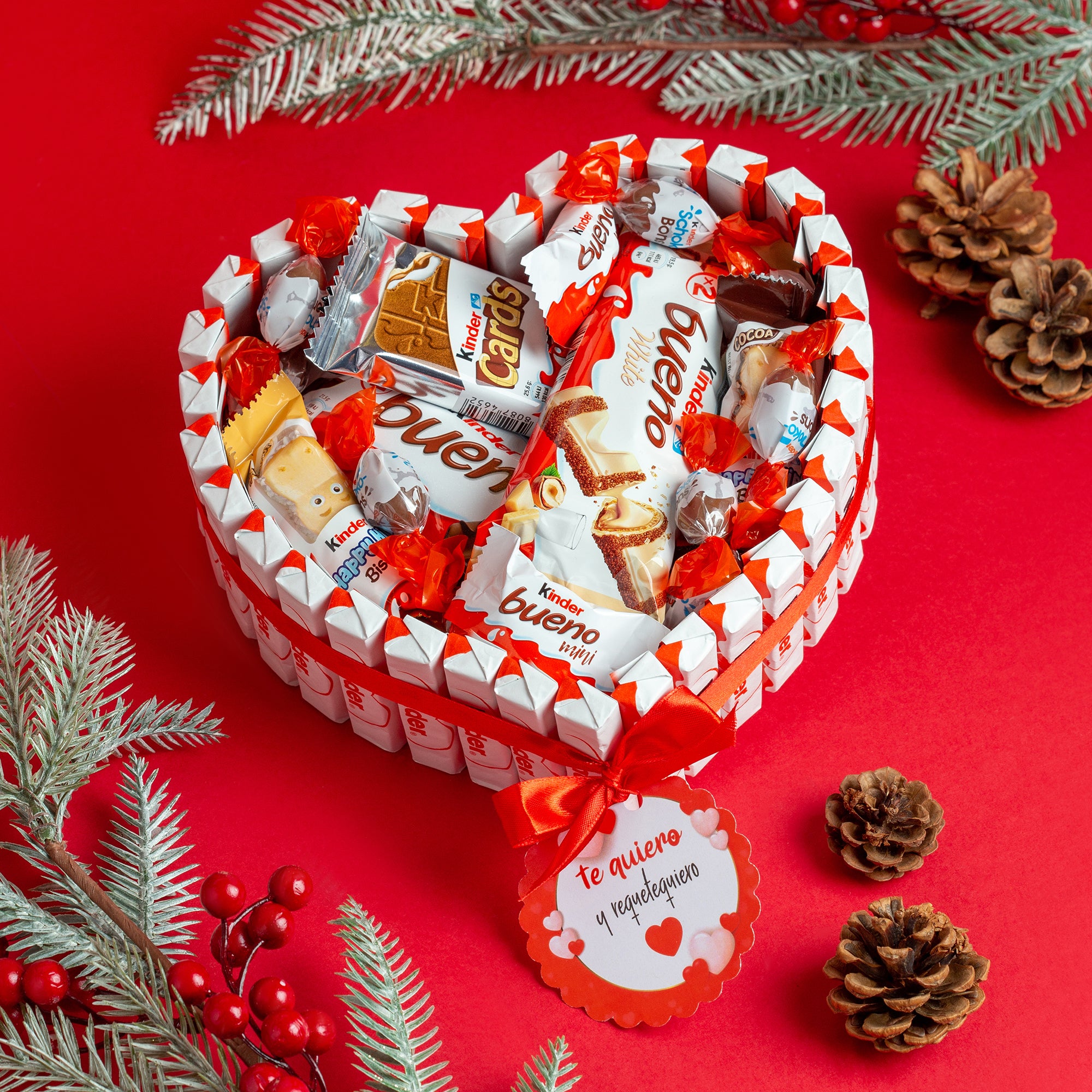 Tarta de corazón con surtido de chocolatinas Kinder Bueno - Regalo original.
