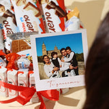 Regalo original: tarta de Kinder Bueno con foto personalizada.