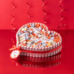 Tarta de corazón gigante con surtido de chocolatinas Kinder Bueno, regalo original.